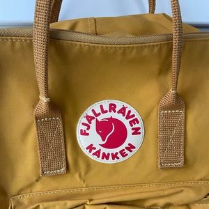 Fjallraven kanken bookbag